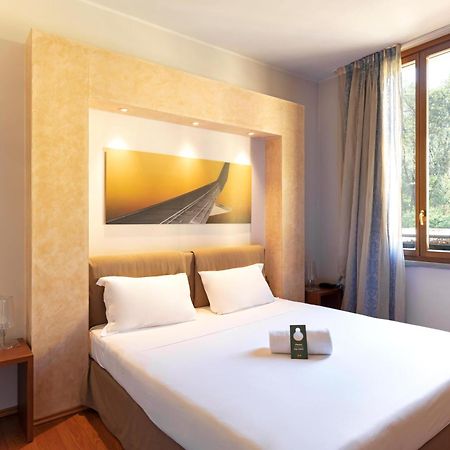 B&B Hotel Malpensa Lago Maggiore Vergiate Esterno foto