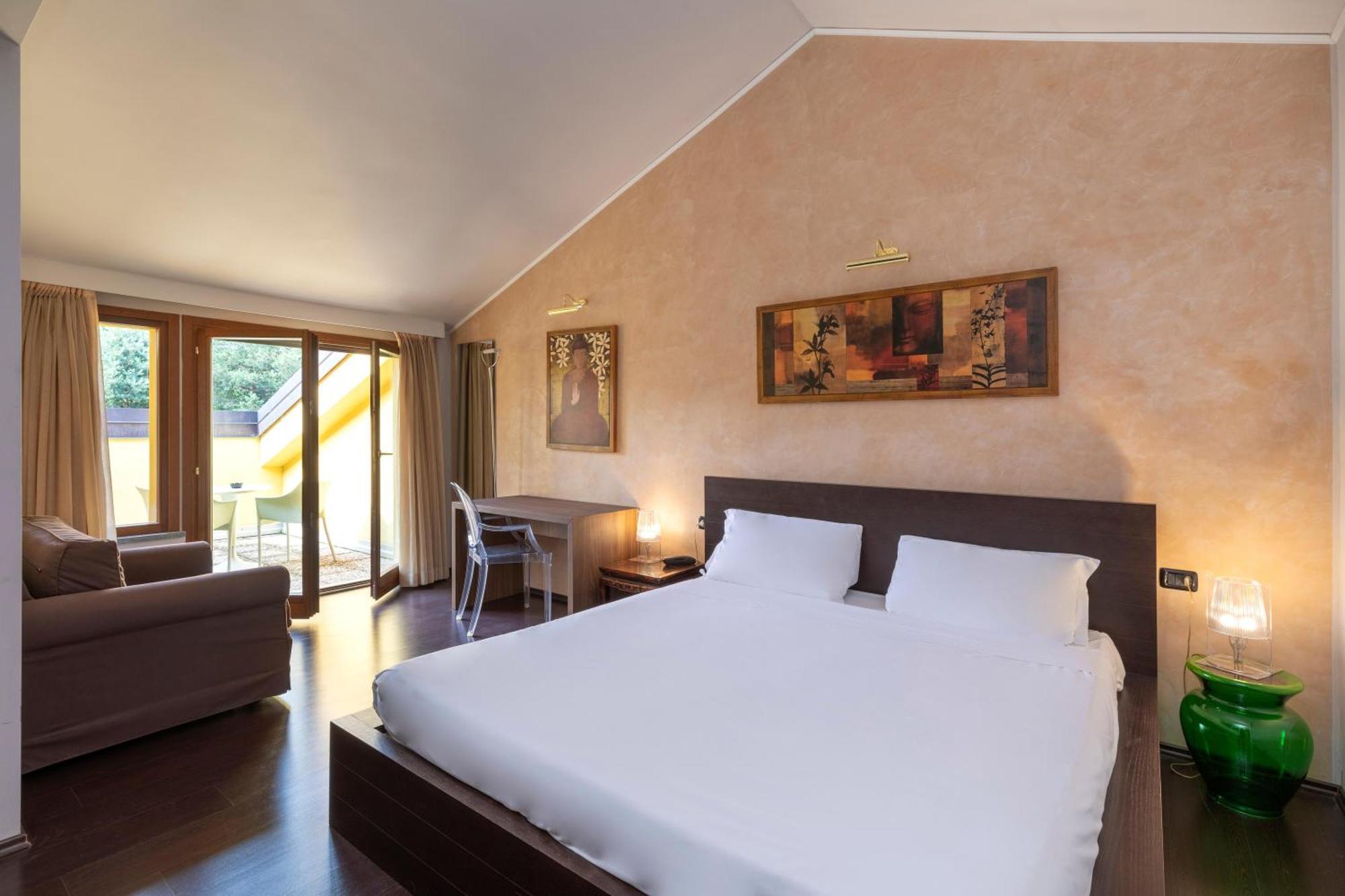 B&B Hotel Malpensa Lago Maggiore Vergiate Esterno foto