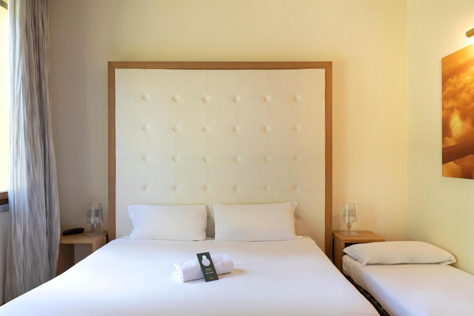 B&B Hotel Malpensa Lago Maggiore Vergiate Esterno foto