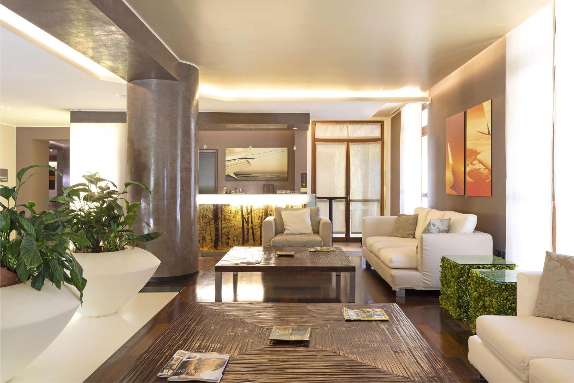 B&B Hotel Malpensa Lago Maggiore Vergiate Esterno foto