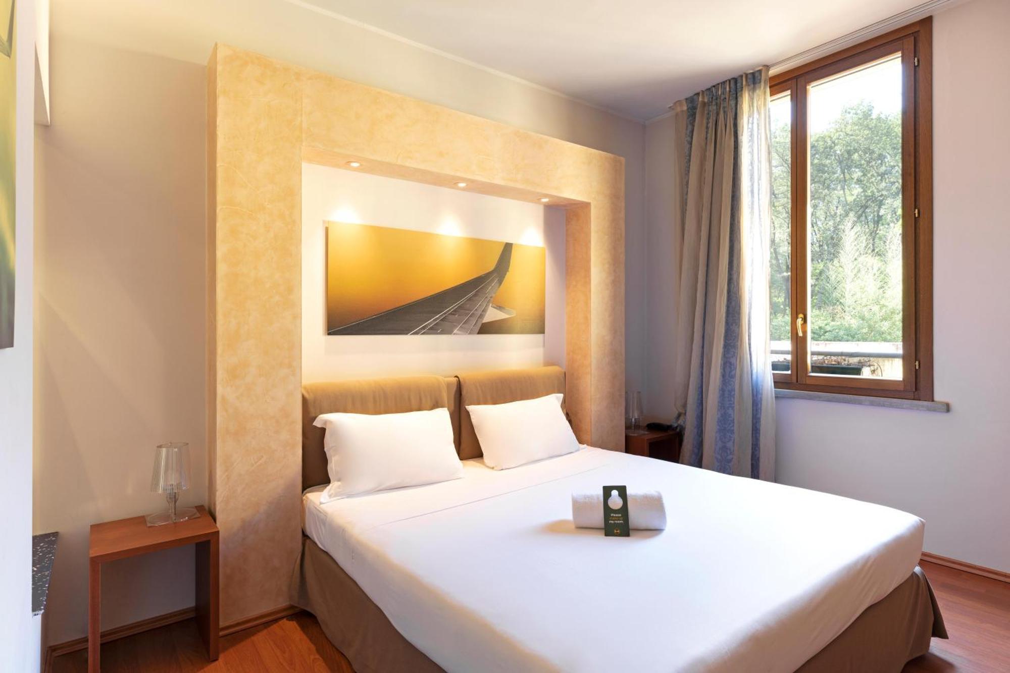 B&B Hotel Malpensa Lago Maggiore Vergiate Esterno foto
